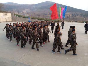 平博国际体育官网助力章丘健民连锁大药房管理干部军事拓展训练营